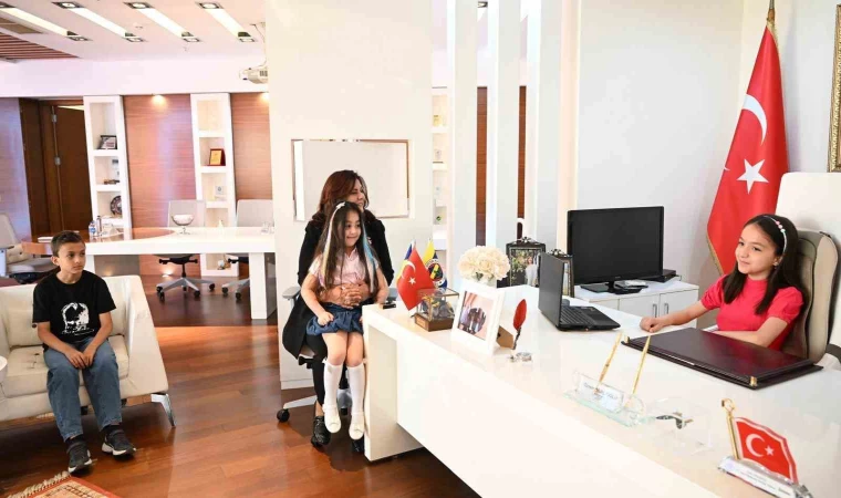 Başkan Çerçioğlu, koltuğunu devretti