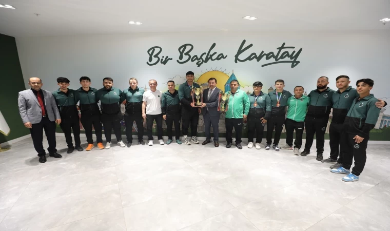 Başkan Hasan Kılca şampiyon sporcuları ağırladı