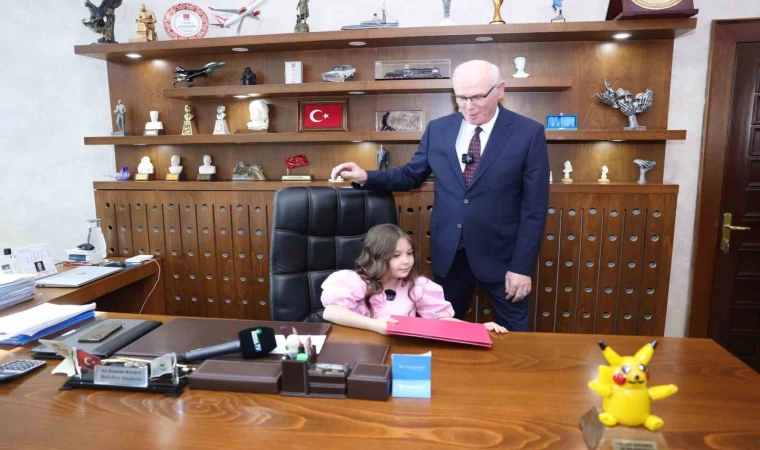 Başkan Kurt makamını çocuklara emanet etti