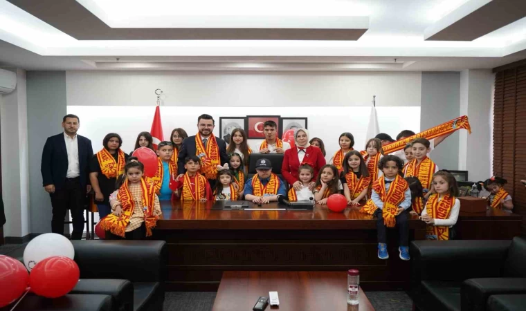 Başkan Okandan’dan miniklere Kayserispor sürprizi