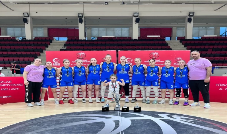 Başkan Sandıkçı: ”Şampiyon sporcular yetiştiriyoruz”