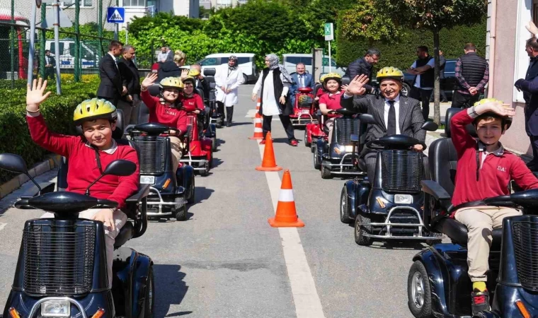 Başkan Yıldırım, geleceğin sürücüleriyle parkurda buluştu