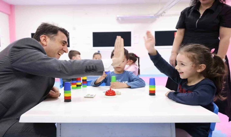 Bilecik Valisi Aygöl, haftaya miniklerle başladı