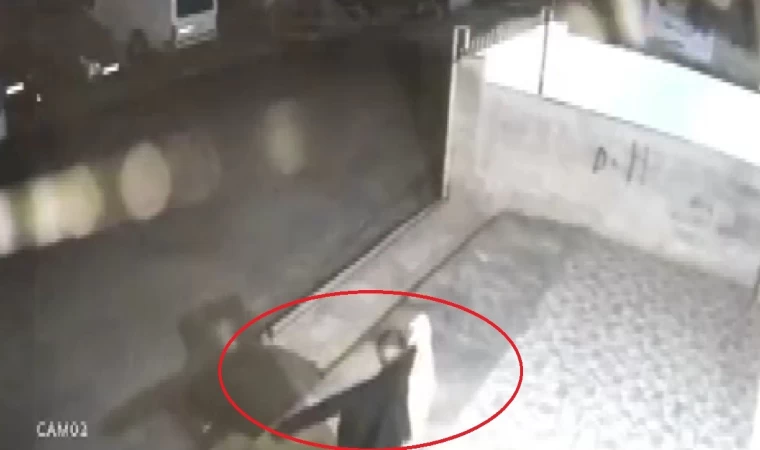 Çaldığı motosikletle turlayan hırsız, balkonda asılı ceketi giyerek kayıplara karıştı