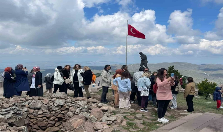 Cumhuriyet’in kazanıldığı topraklara anlamlı ziyaret
