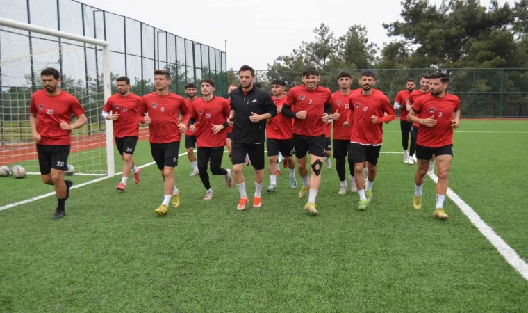 Denizli İdmanyurdu, şampiyonluk için gün sayıyor