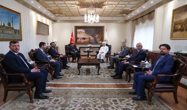 Diyanet İşleri Başkanı Erbaş, Dünya Müslüman Alimler Birliği Başkan Yardımcısı El-Beşir’i kabul etti