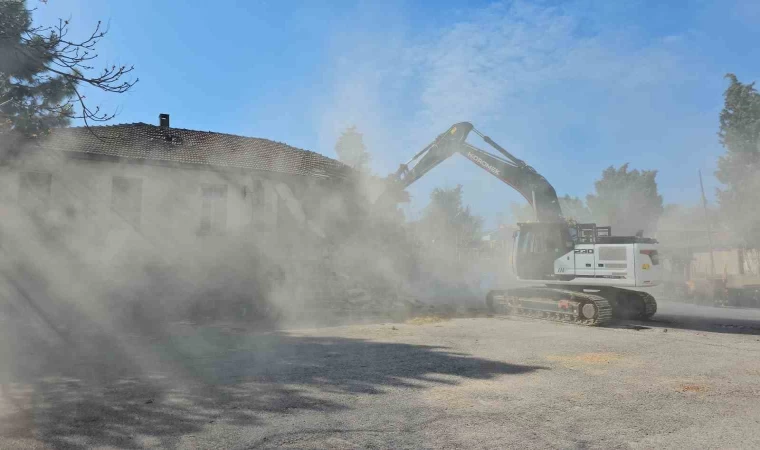 Doğanpınar İlkokulu tarihe karışıyor