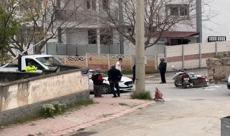 Elazığ’da otomobil ile motosiklet çarpıştı: 2 yaralı