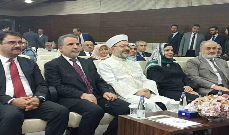 Erbaş: ”Yalnızlık, bakanlığı kurulacak kadar tehlike arz etmeye başlamış”