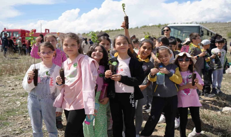 Erzincan’da fidan dikme şenliği düzenlendi