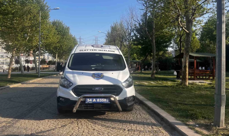 Esenyurt’ta parkta otururken silahlı saldırıya uğrayan 2 kadın yaralandı