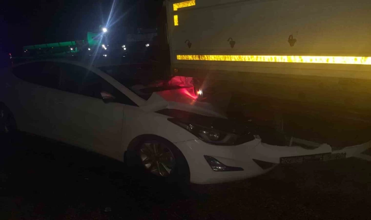 Gölbaşı’nda otomobil ile tır çarpıştı: 2 yaralı