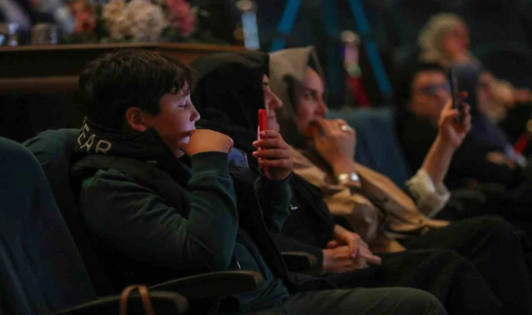 ”Hep Otuz Üç Yaşında” filmine yoğun ilgi