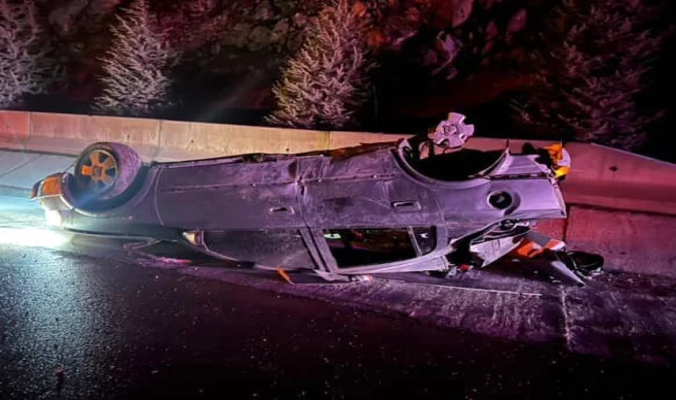 Isparta’da kontrolden çıkan araç takla attı: 3 yaralı