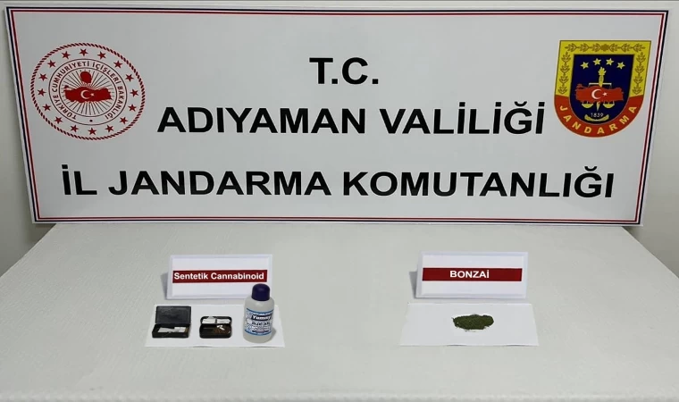 Jandarma ekipleri uyuşturucuya geçit vermiyor