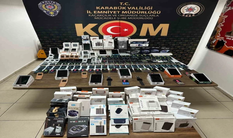 Kaçakçılık operasyonunda çok sayıda telefon ve elektronik eşya ele geçirildi