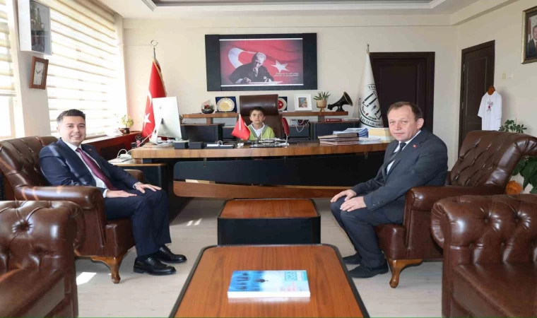 Karacasu’da kaymakamlık koltuğunu ilkokul öğrencisi Karaman devraldı