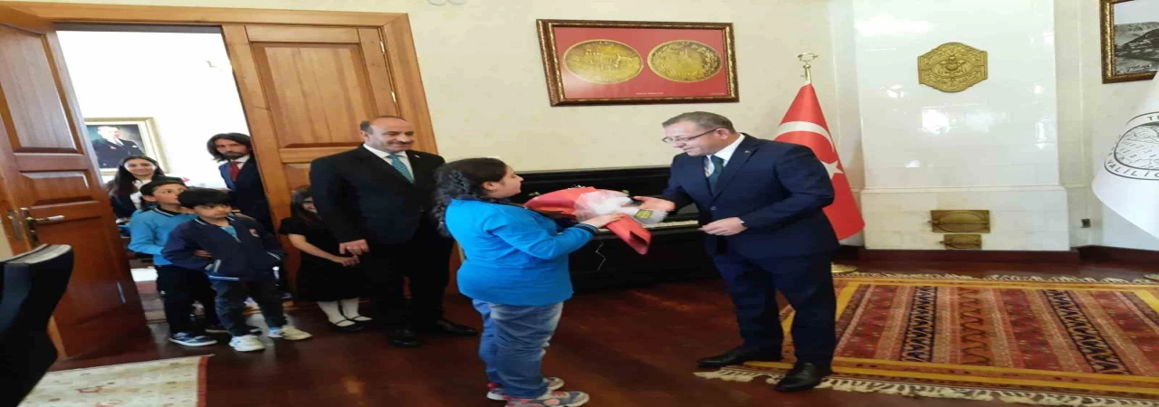 Kars’ta 23 Nisan etkinliği