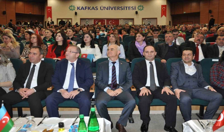 Kars’ta ”Azerbaycan-Türkiye Kültür Buluşması” renkli görüntülere sahne oldu