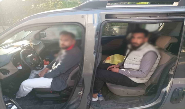 Konya polisi göçmen kaçakçısını suçüstü yakaladı