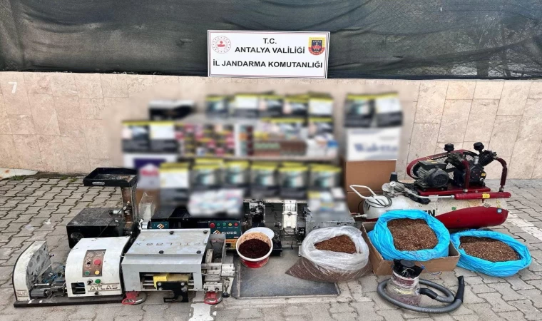 Korkuteli’nde kaçak tütün imalathanesine jandarma baskını