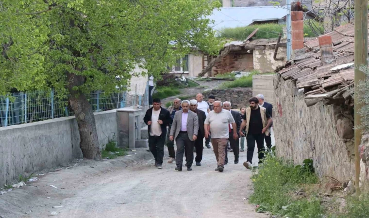 Köylüler dertlerini tek tek Başkana anlattı