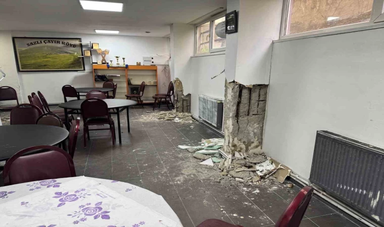 Küçükçekmece’de 6,2’lik depremde 6 katlı binanın kolanları patladı