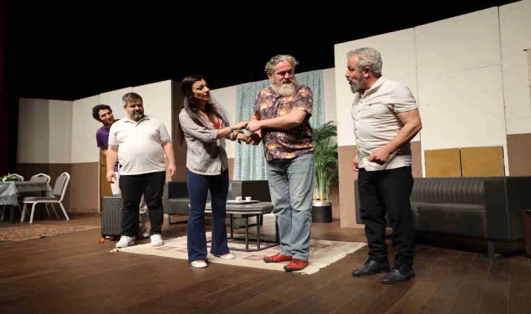 ”Kurtar Beni” oyununa tam not