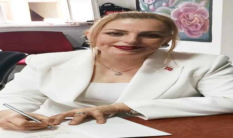 Kütahya’da edebiyat öğretmeni Nuray Doğan’ın ”Bana Emanet” isimli şiir kitabı yayınlandı