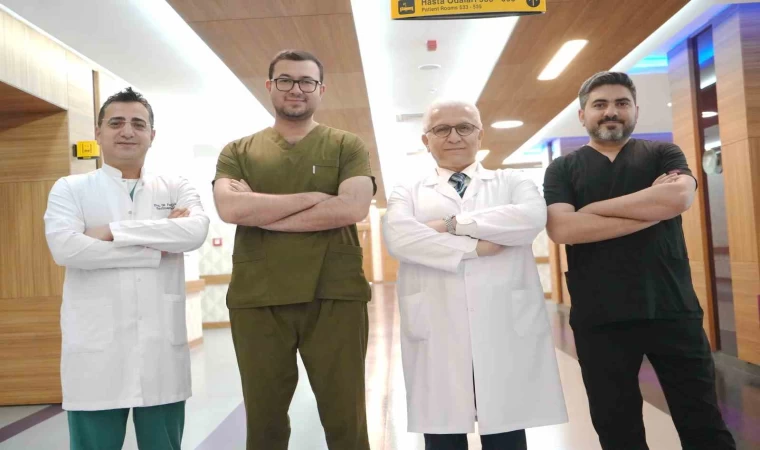 Libyalı hasta, Ege’de ilk kez yapılan ’peroral kolanjiyoskopi’ ile sağlığına kavuştu