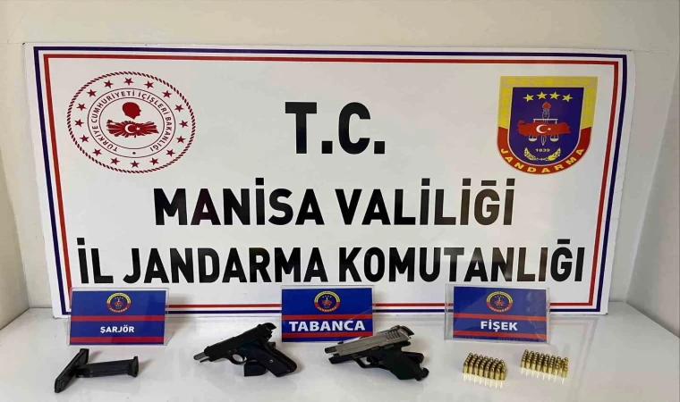 Manisa’da ikamette 2 tabanca ve 77 mermi ele geçirildi