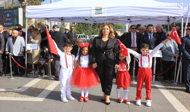 Marmaris’te 23 Nisan coşkusu çelenk sunma töreniyle başladı