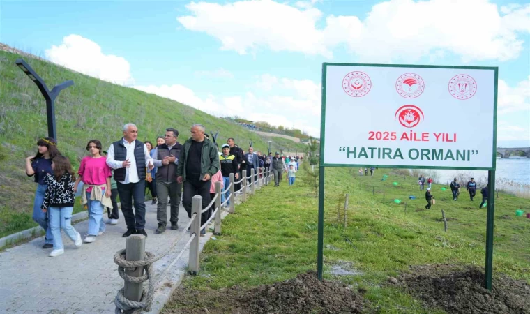 Muş’ta ”2025 Aile Yılı Hatıra Ormanı” kuruldu