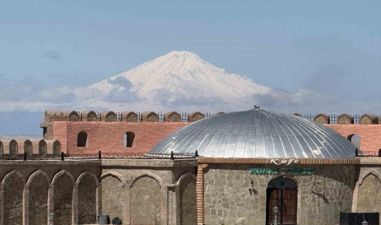 Nahçıvan’dan görüntülenen ’Türkiye’nin çatısı’ndan görsel şölen