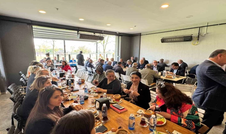 Nilüfer’de muhtarlar ile AK Parti Nilüfer teşkilatı bir araya geldi