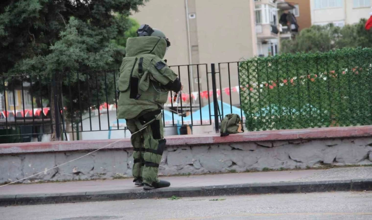 Okul önünde şüpheli çanta paniği: Okul bahçesi boşaltıldı