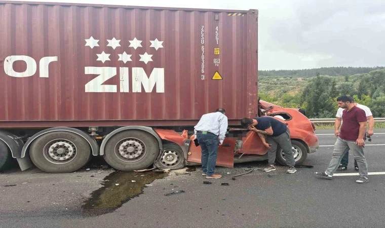 Osmaniye’de otomobil tıra arkadan çarptı: 1 ölü