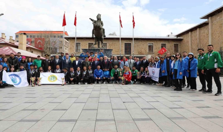 Raftingin şampiyonları belli oldu