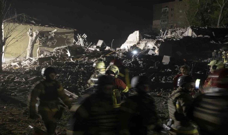 Rusya’nın Kiev’i hedef alan son saldırılarında bilanço ağırlaştı: Ölü sayısı 9’a, yaralı sayısı 63’e yükseldi