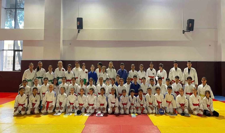 Salihli’de 295 judocu kemer atladı