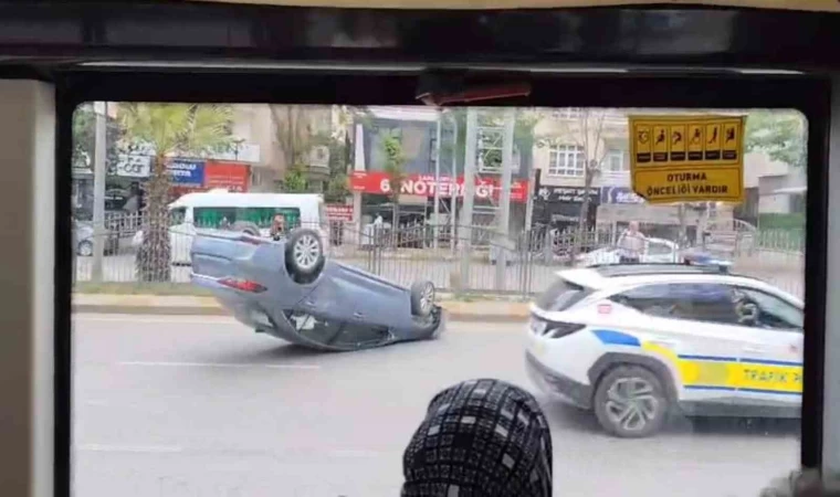 Şanlıurfa’da kamyon ile çarpışan otomobil ters döndü