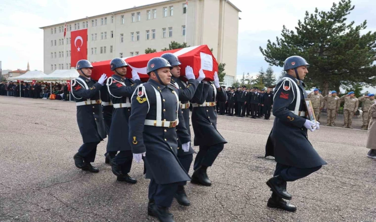 Şehit Astsubay memleketine uğurlandı