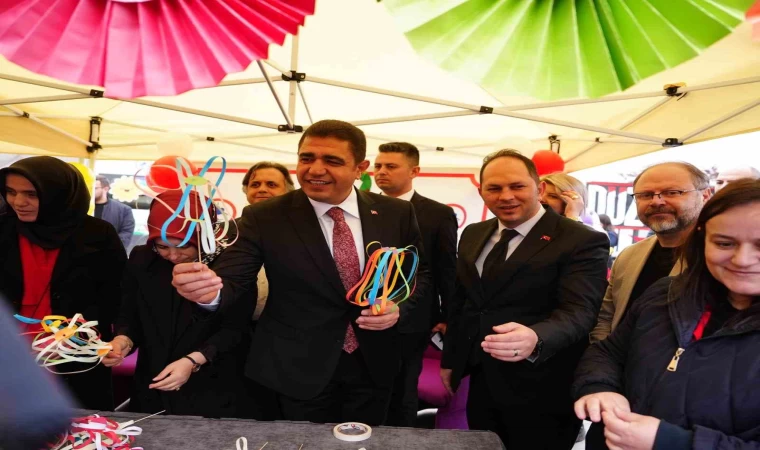 Şenliklerin adresi Anıtpark meydanı oldu