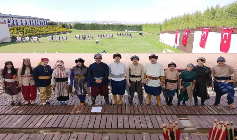 Sincan Geleneksel Okçuluk Kursu öğrencileri başarılarıyla gururlandırdı