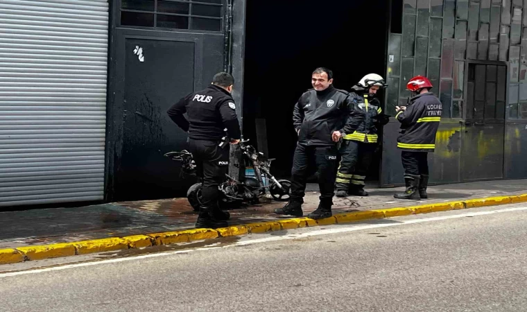Tamir sırasında yangın çıktı: Geriye iskeleti kaldı