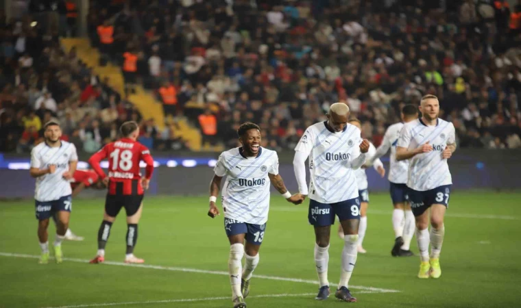 Trendyol Süper Lig: Gaziantep FK: 1 - Fenerbahçe: 3 (Maç sonucu)