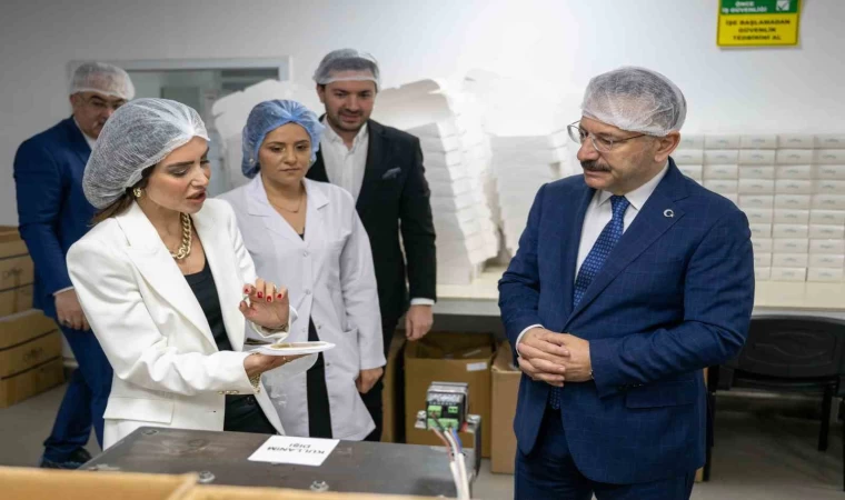 Vali Aksoy’dan Eskişehir’deki fabrikalara 1 Mayıs ziyareti