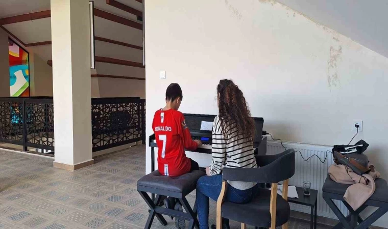 Van Büyükşehir Belediyesinin kurslarına yoğun ilgi