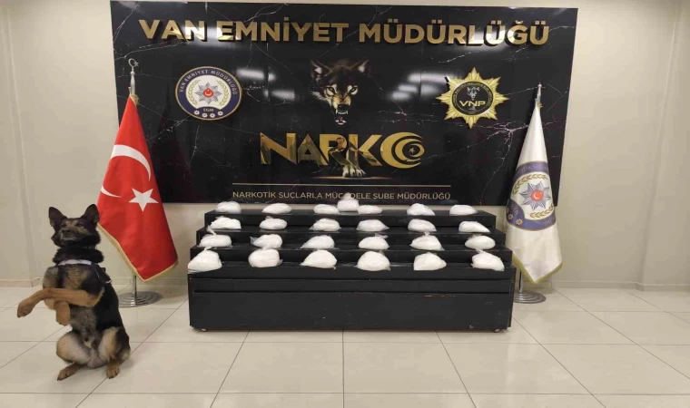 Van’da 25 kilo 200 gram metamfetamin maddesi ele geçirildi